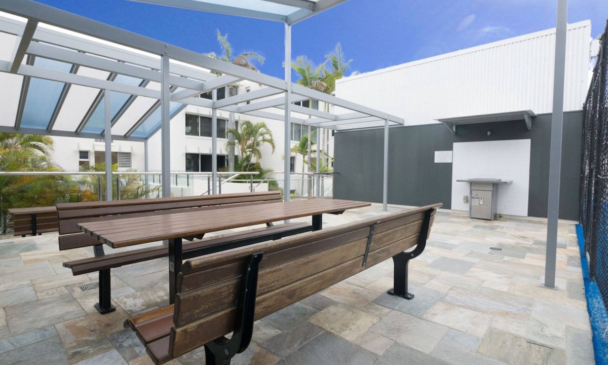 Caloundra Apartment | Monterey Lodge Unit 16, 27 Warne Terrace. Kings Beach