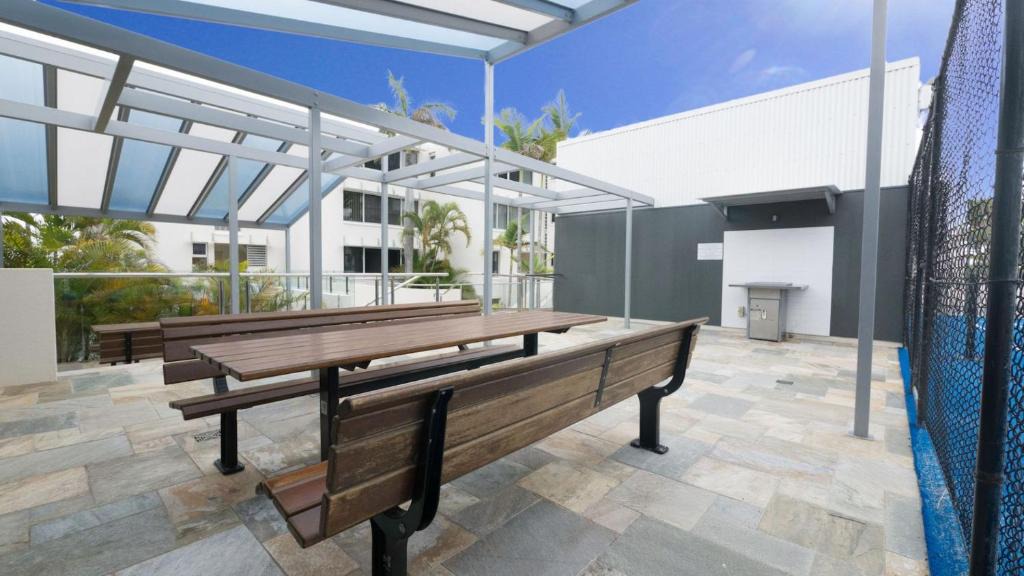 Caloundra Apartment | Monterey Lodge Unit 16 27 Warne Terrace Kings Beach