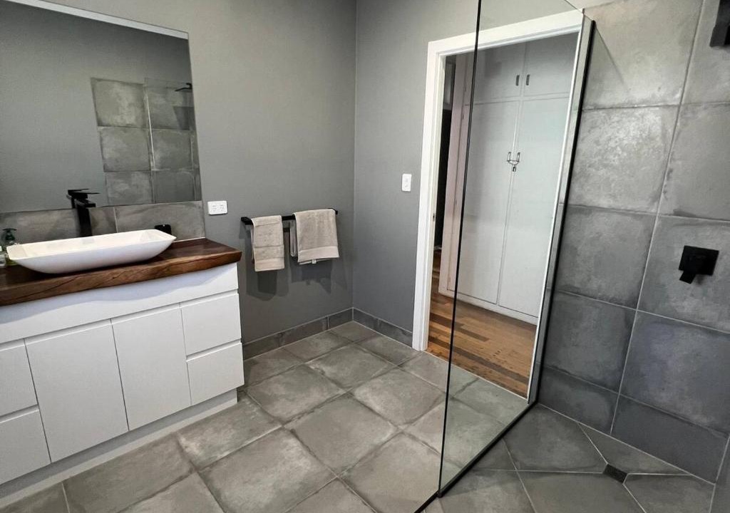 Gulliver Apartment | Mooney St Manor