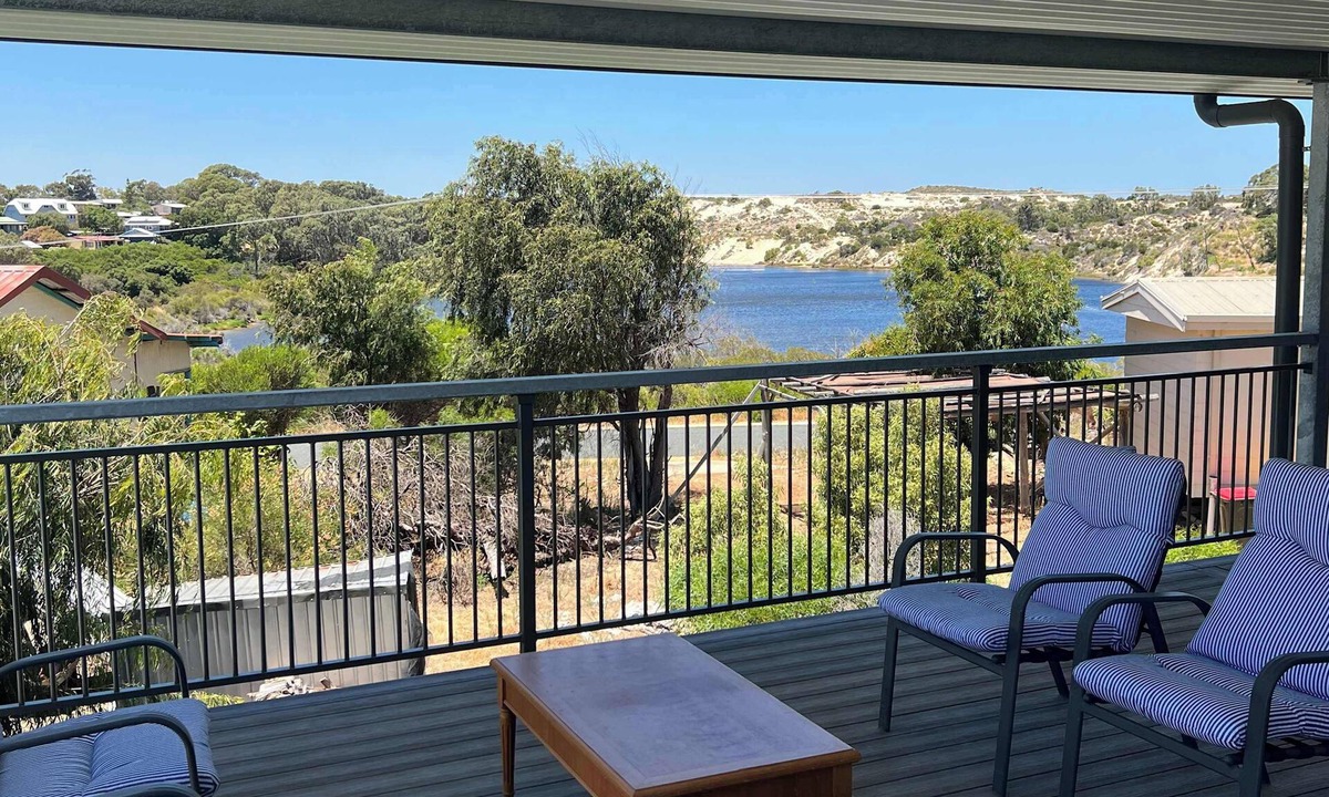Guilderton House | Moore Memories Beach House