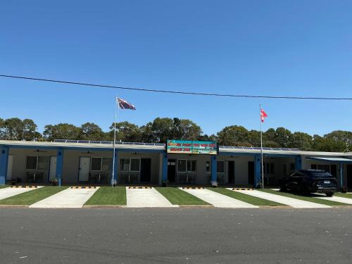 Moore Park Beach Hotel | Moore Park Beach Inn