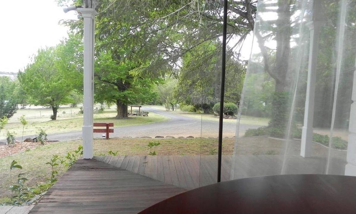 Armidale Hotel | Moore Park Inn