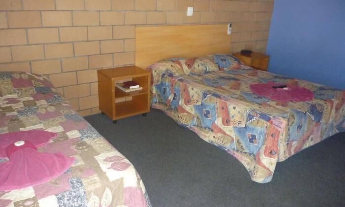 Moranbah Hotel | Moranbah Outback Motel
