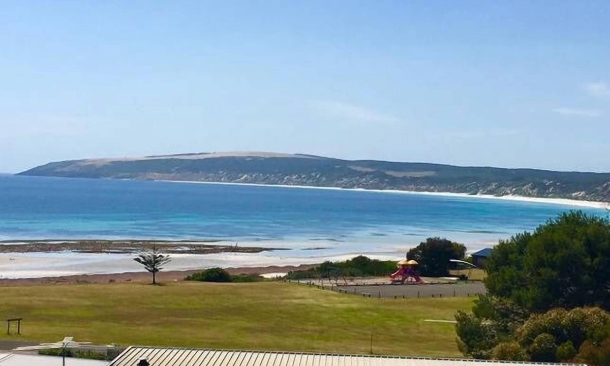 Emu Bay House | Morry's Beachside Getaway | Emu Bay | Kangaroo Island