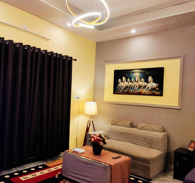 Jabalpur House | MosesVilla