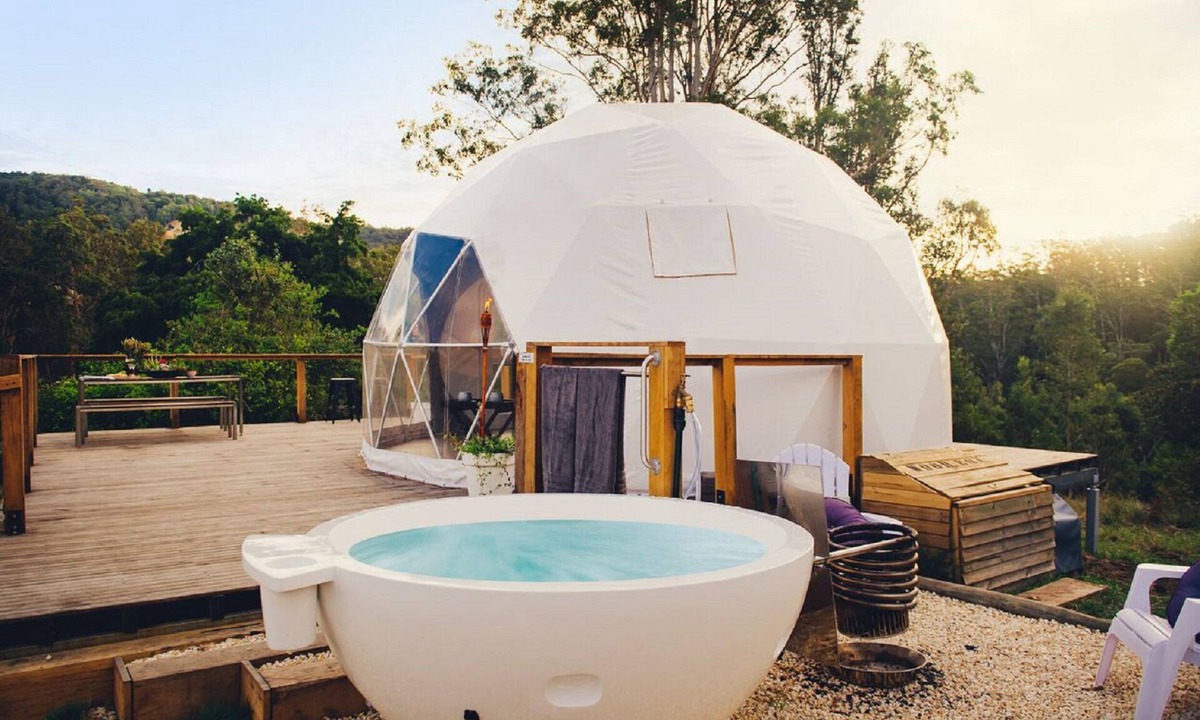 Toms Creek Hotel | Mountain Dome