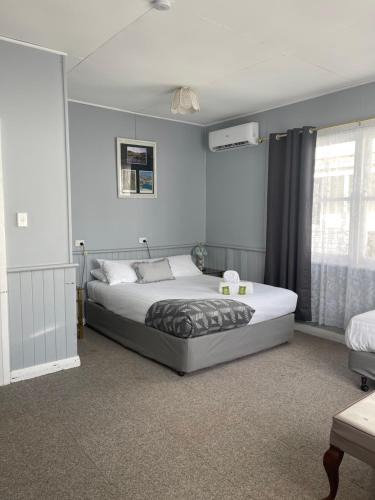 Queenstown Hotel | Mountain View Motel