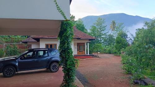 Todupulai House | Mountain View Villa Thodupuzha