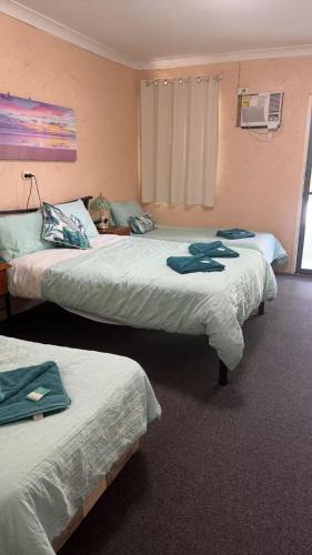 Horse Creek Hotel | Mt Morgan Motel & Van Park