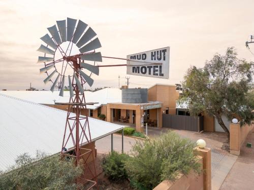 Coober Pedy Hotel | Mud Hut Motel