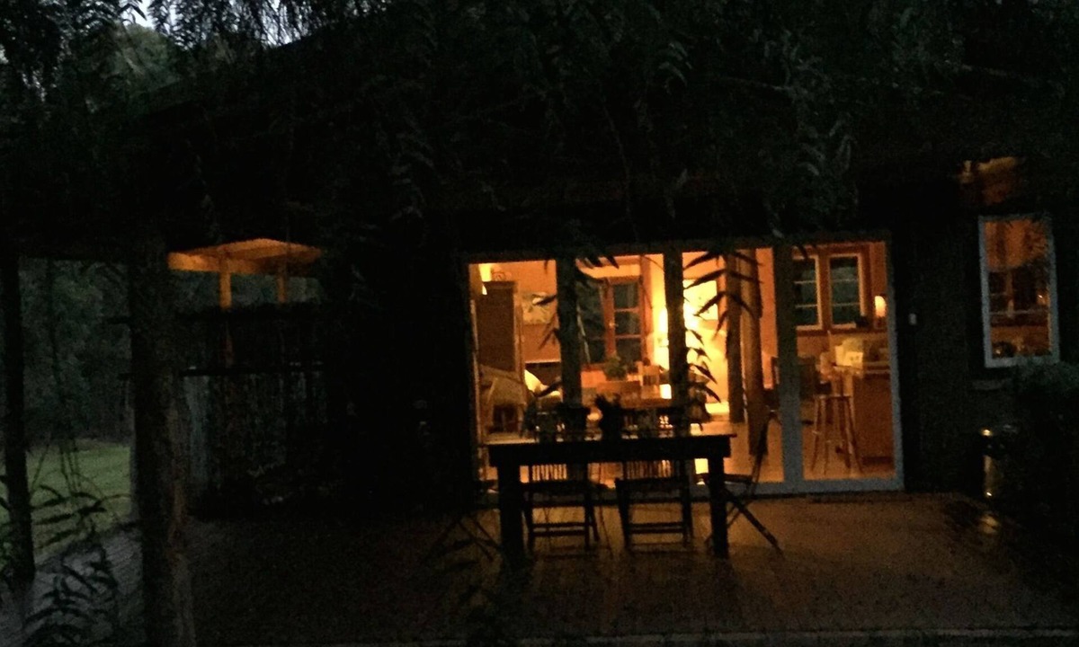 Upper Warren House | Mudbrick Barn - Clover Cottage Country Retreat