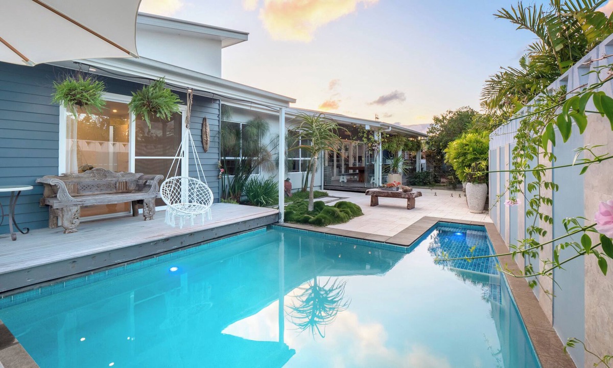 Mudjimba House | Mudjimba Seaside Retreat