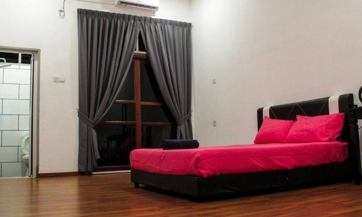 Kampung Ru Muda House | Multaqa Suite & Residence