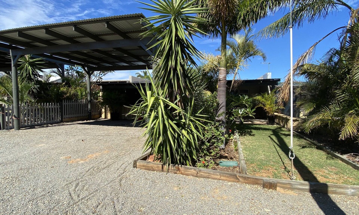 Kalbarri House | Murchison waters accommodation