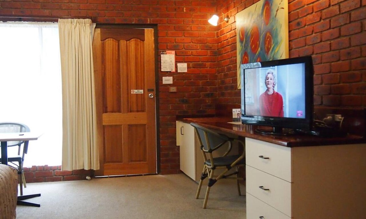Swan Hill Hotel | Murray River Motel