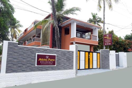 Varkala House | Nature's Frame Residency