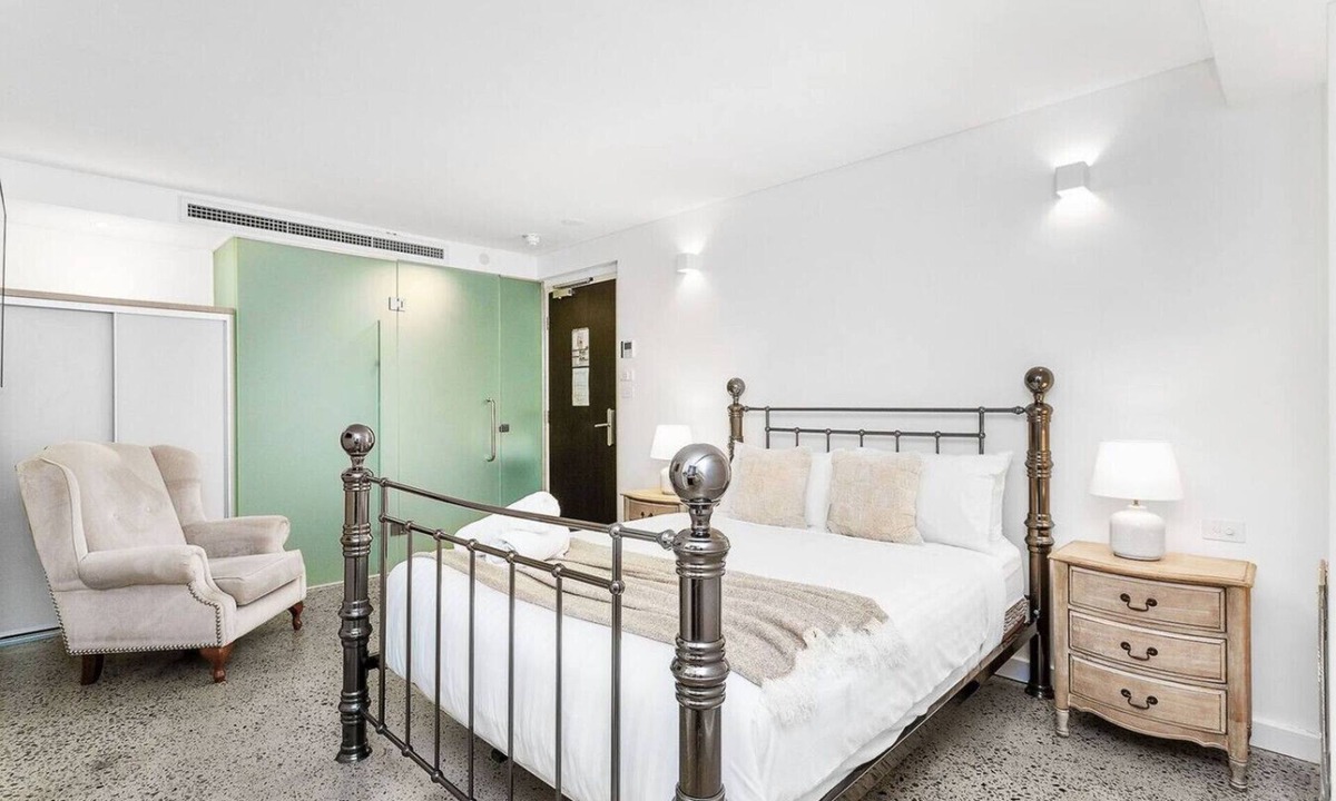 Perth Bed & Breakfast | Nest on Newcastle – S5
