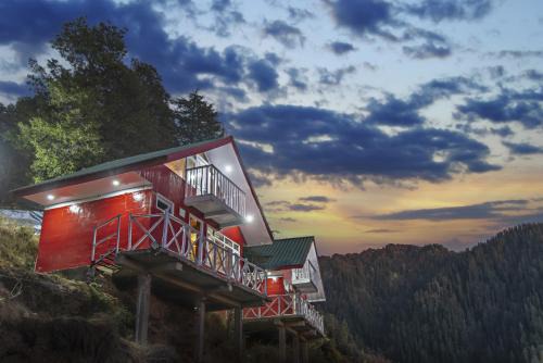Kumharsain Hotel | Nesta Narkanda Cottage, Rooms and Guided Treks