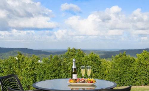 Ninderry House | New Luxe Villa - Coastal Views - 30 min to Noosa