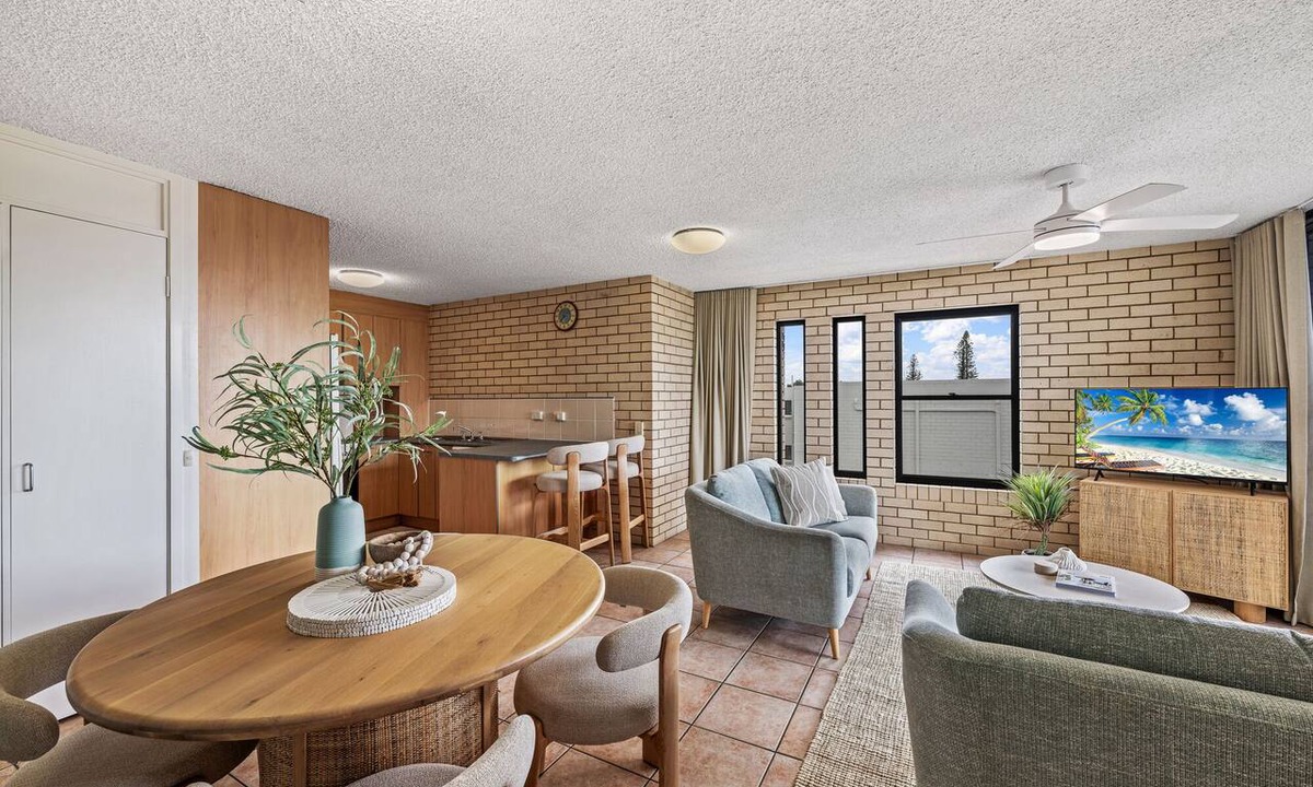 Maroochydore Apartment | NEWLY REFURBISHED - 9 Seabelle – Opposite the beach in Cotton Tree