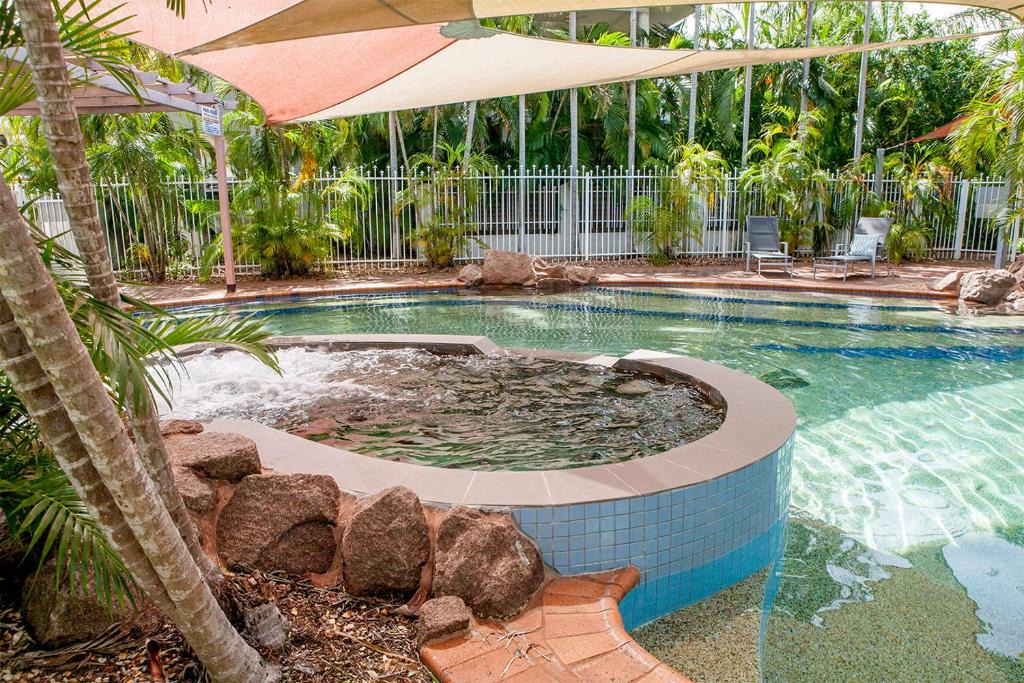 Nightcliff Apartment | Nightcliff Foreshore Getaway - McKay Gardens Coastalcoastretreats