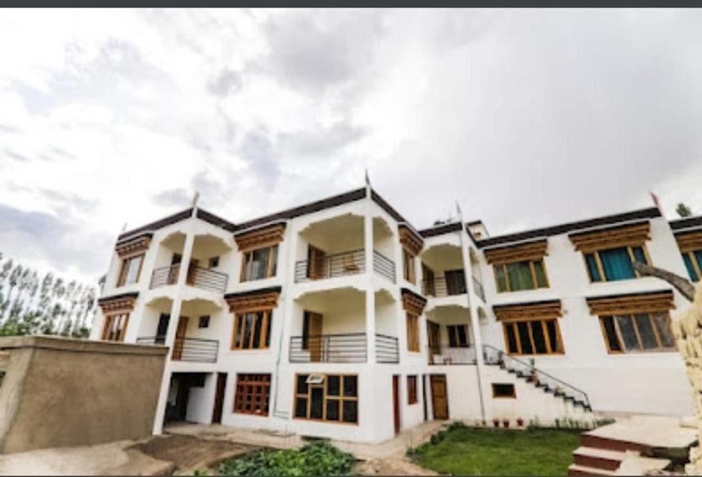 Leh Hotel | Nima's Villa