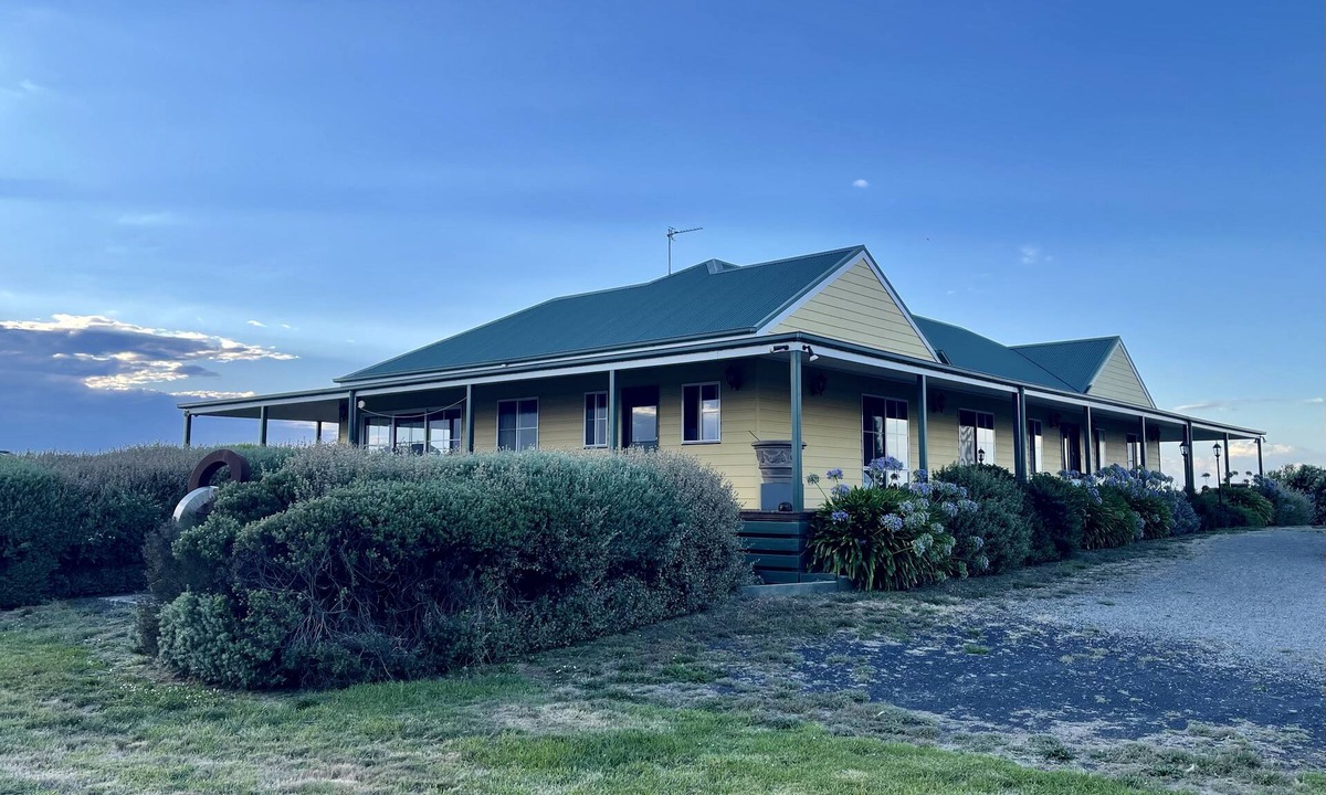 Woolamai House | Nirvana House Farm Stay in Woolamai with incredible 360 degree views