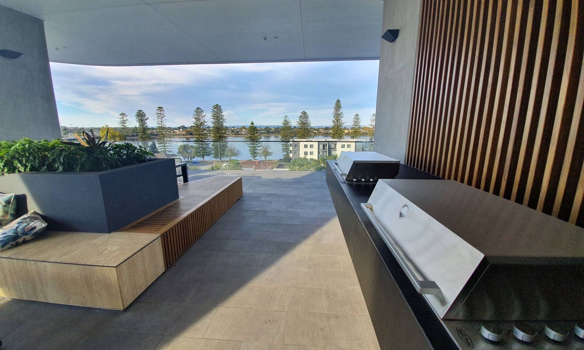 Mount Pleasant Apartment | nLuxurious Short-Stay Apartment with Stunning Swan River Viewsnn