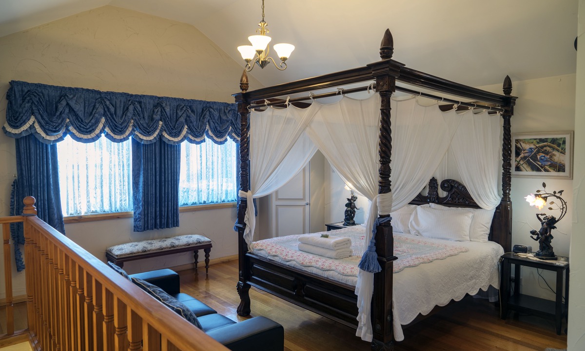 Mount Dandenong Hotel | Observatory Cottages
