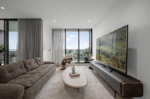 Saint Kilda South Apartment | Ocean Glimpse - A Designer Sub-Penthouse at 333STK