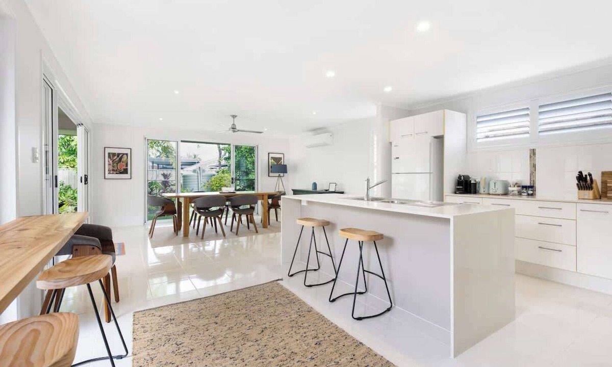 Mooloolaba House | Ocean55 Mooloolaba Holiday Home