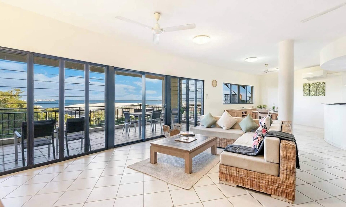 Darwin City Centre Apartment | Oceanview Tropical A Top End Poolside Oasis