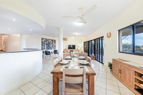 Darwin City Centre Apartment | Oceanview Tropical - A Top End Poolside Oasis