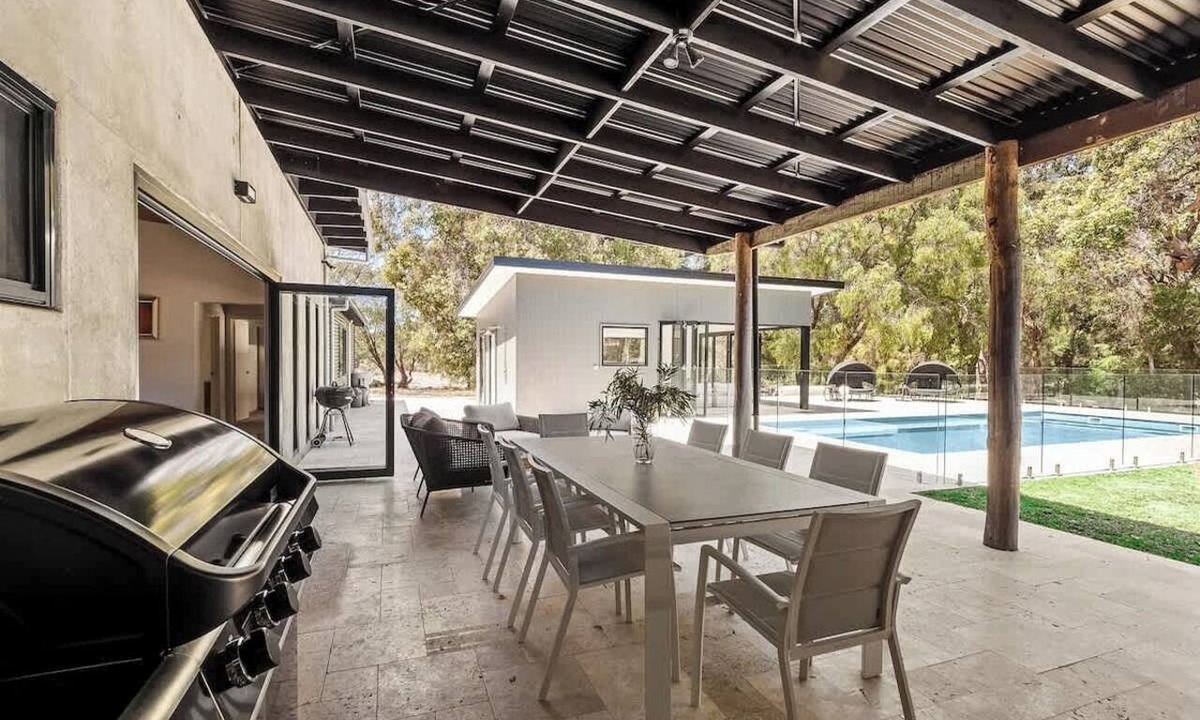 Quindalup House | Old Mill Grove Bush Escape Near Beaches and Wineries