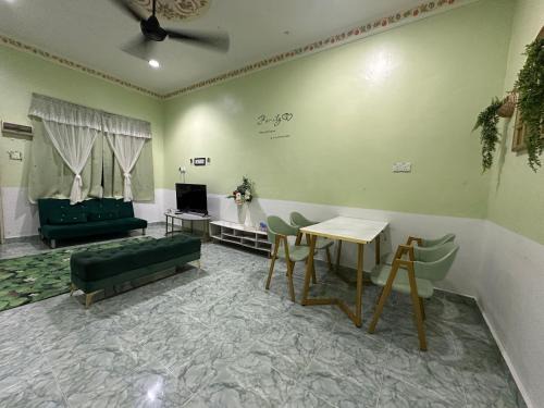 Marang House | Olive Cottage