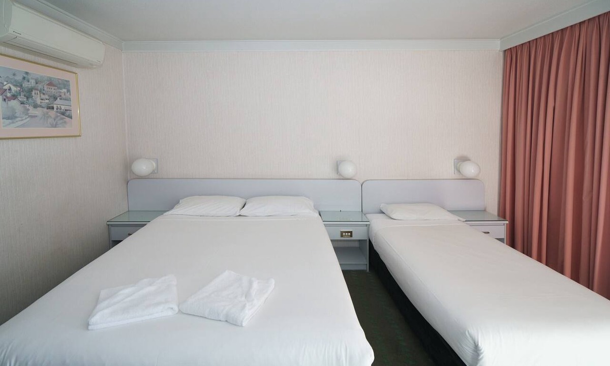 Queanbeyan Hotel | Olympia Motel