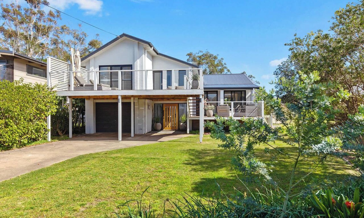 Narrawallee House | Once Upon A Tide at Narrawallee