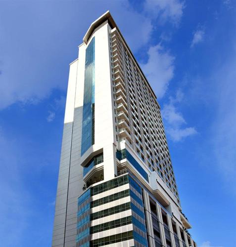 Golden Triangle Apartment | One Bukit Ceylon by Homes Asian
