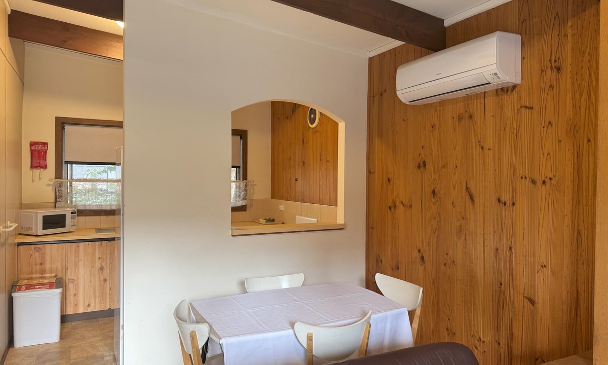 Bright Apartment | Ovensview On Riverside
