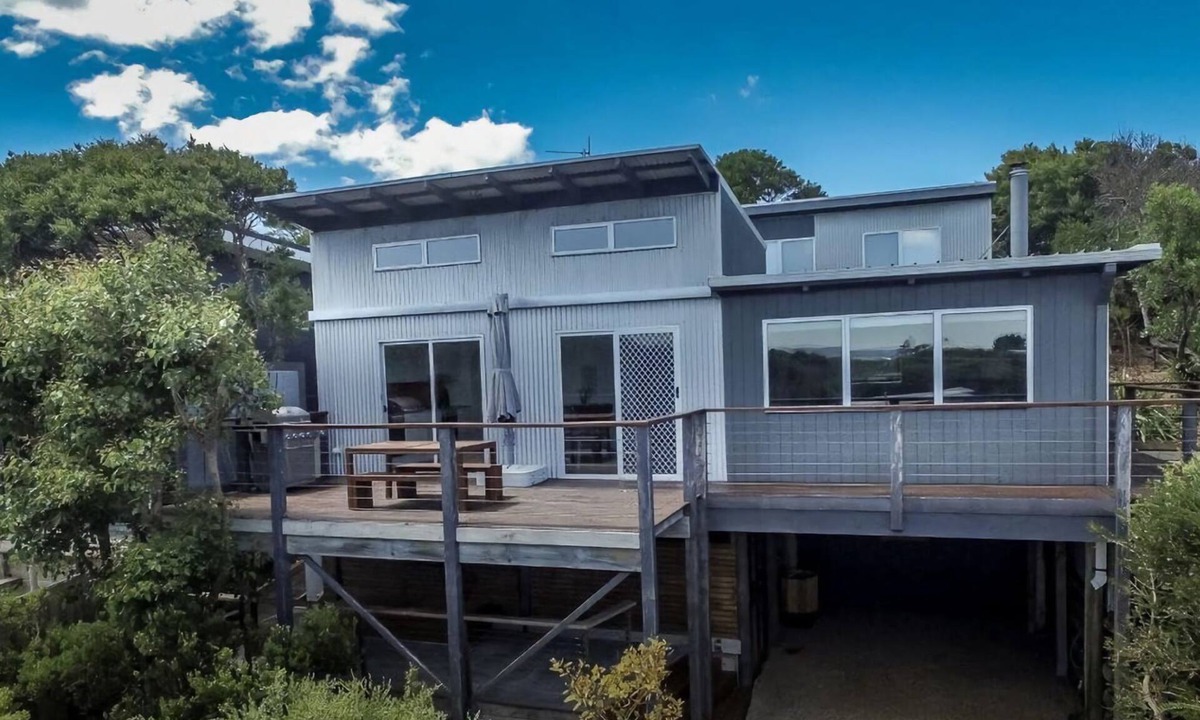 Sandy Point House | Overlook Ennisvale Stay 3 Pay 2 Winter Special