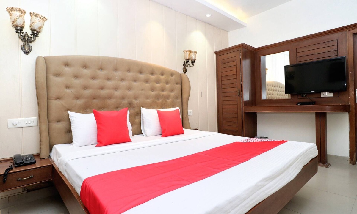 Patiala Hotel | OYO 30593 Heritage Corner
