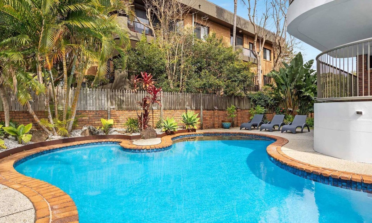 Byron Bay Apartment | Pacific Blue - beachfront 2 BR apartment with pool