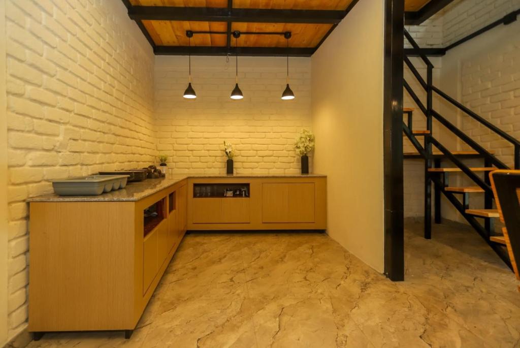 Dharamshala Hotel | Pahadi Sukoon - A frame Cottages