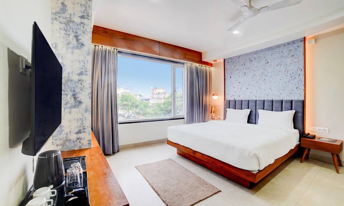 Bhopal Hotel | Palette Patel Nagar