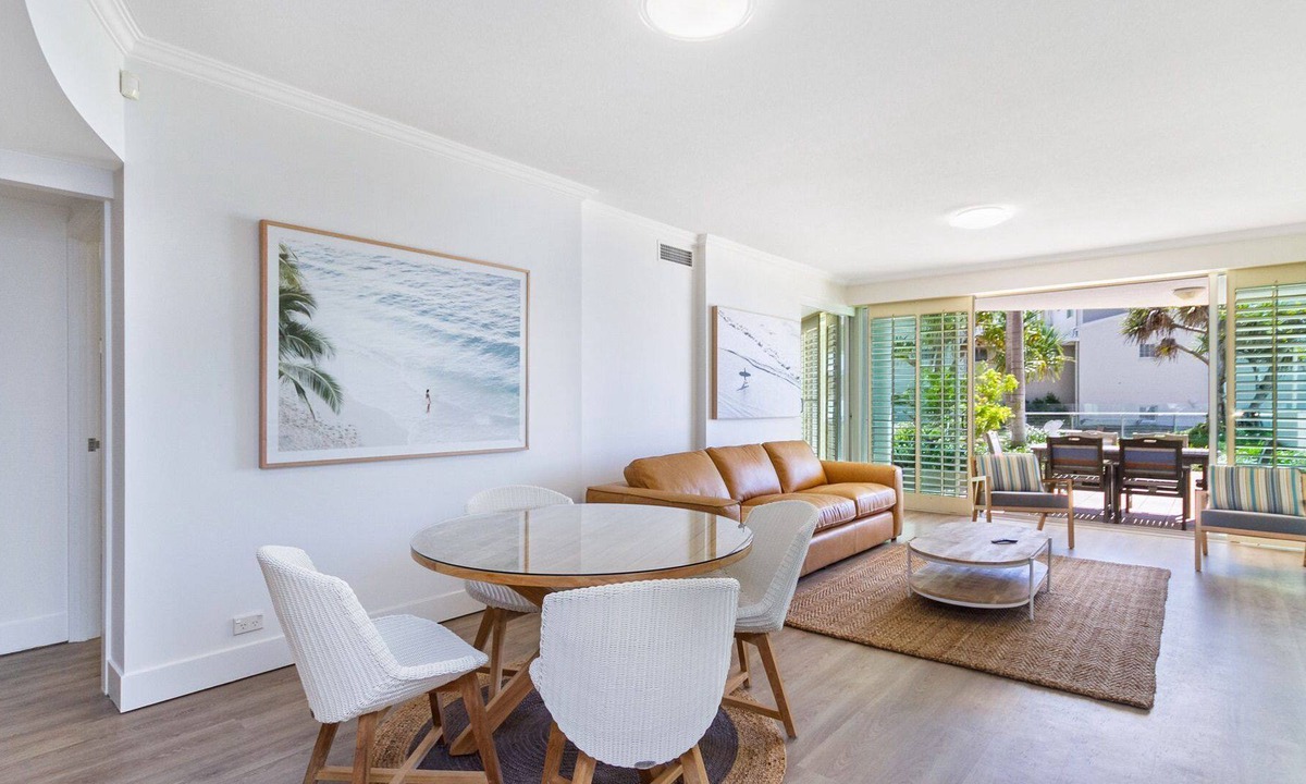 Palm Beach Apartment | Palm Springs 103 - Absolute Beachfront Palm Beach