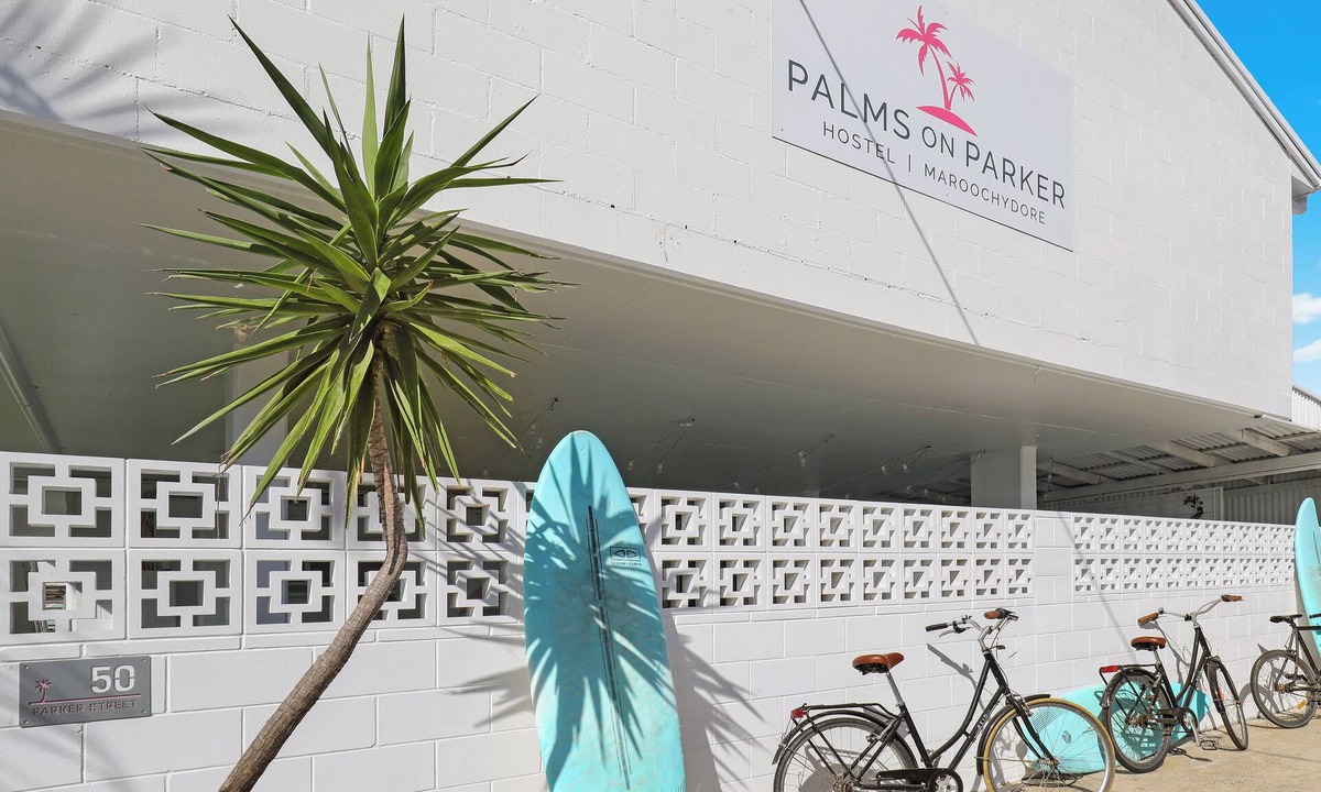Maroochydore Hostel | Palms On Parker