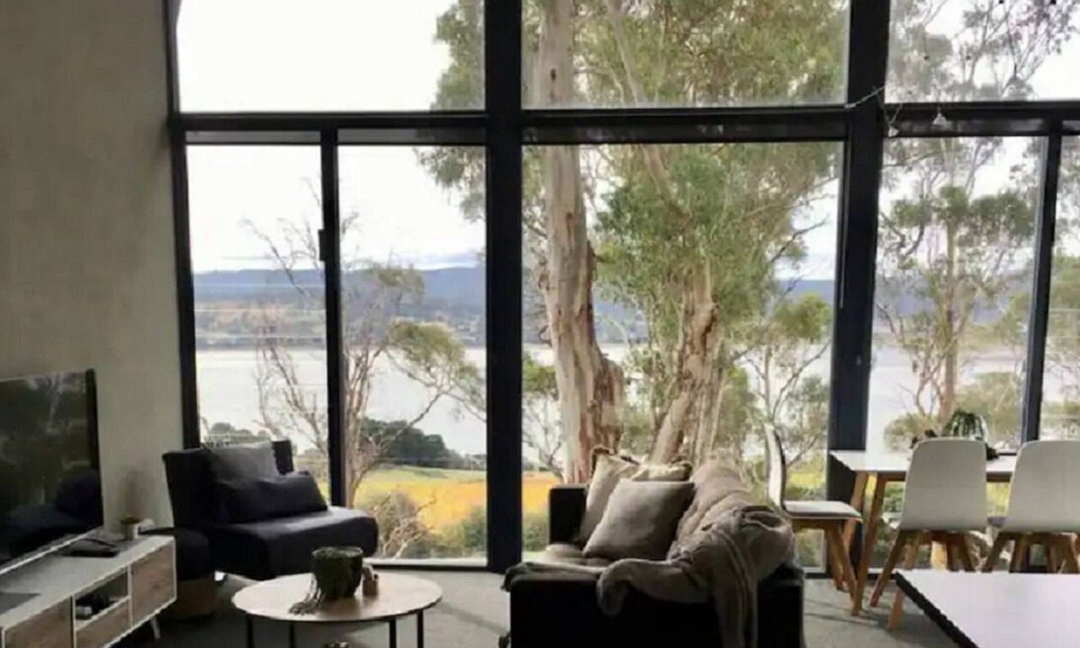 Grindelwald House | Panoramic views from your stunning 'Treehouse'