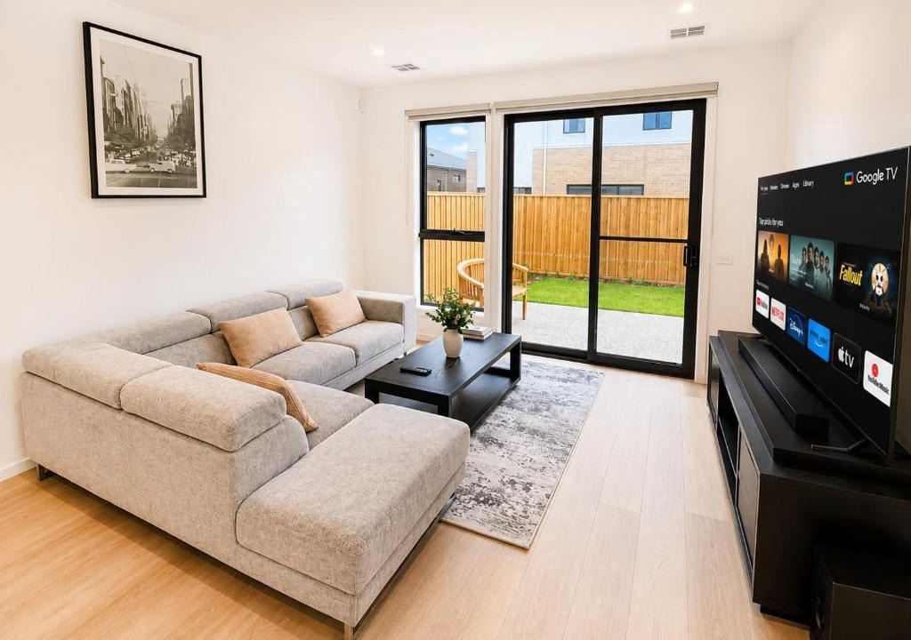 Melbourne House | Papillon Home