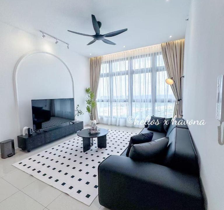 Taman Bukit Mewah Apartment | Paradigm 3BR Chic Designer byHS