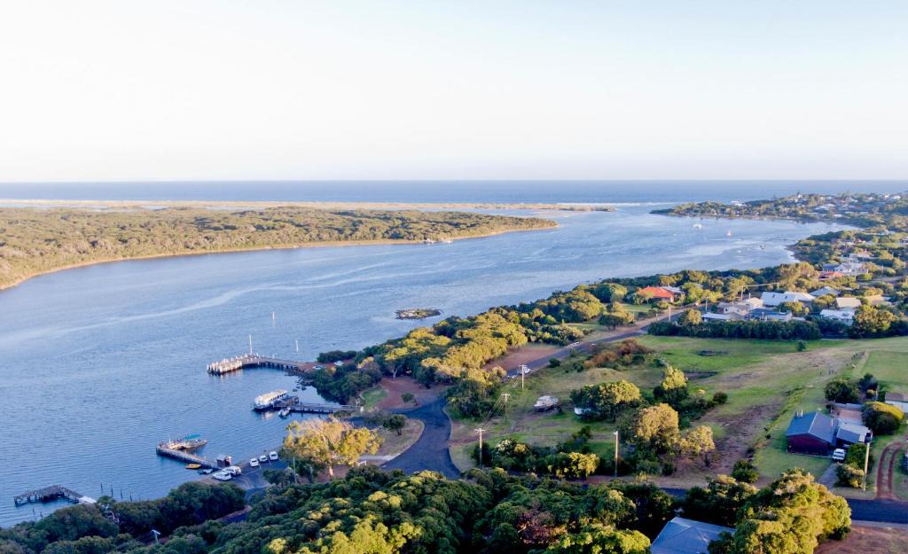 Augusta House | Paradise View